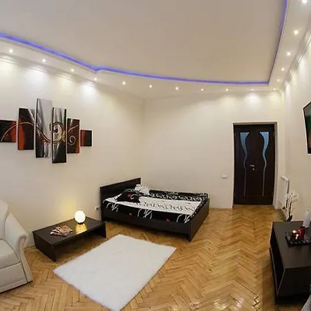 1 Minute To Rynok Square Lviv