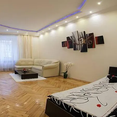 1 Minute To Rynok Square Apartman Lviv