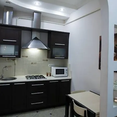 1 Minute To Rynok Square Lviv