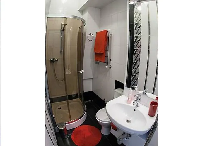 1 Minute To Rynok Square شقة